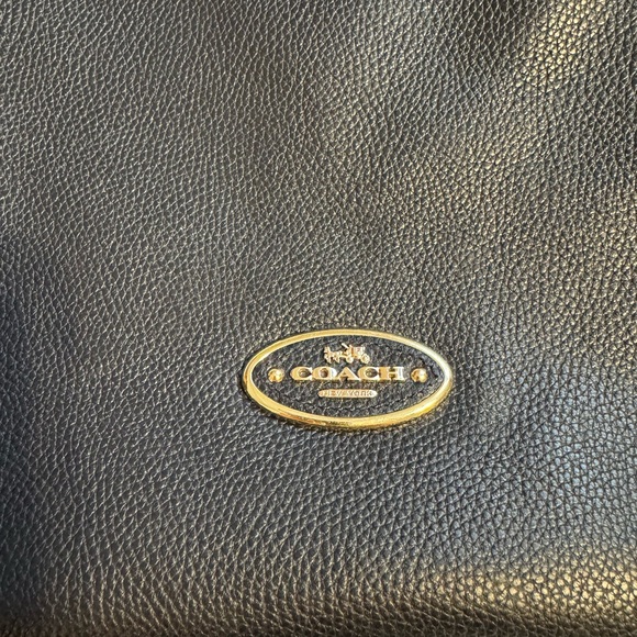 Coach Navy Leather Shoulder Bag. Leather excellent - Picture 3 of 9